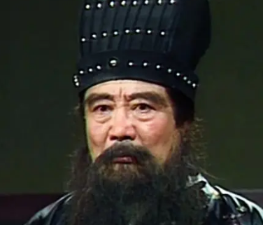 Exploring Historical Figure Dong Zhuo: Hero or Villain?