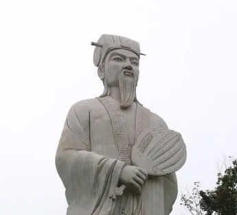 诸葛亮的官职生涯：从辅佐刘备到执掌蜀汉政权