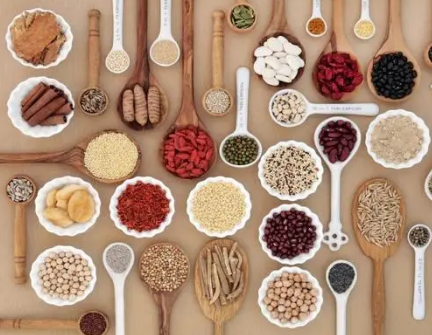 Ancient food consumption: the evolution from primitive gathering to agricultural planting