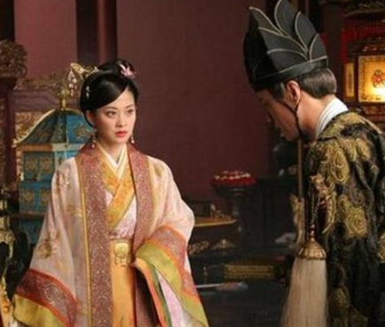 The three trump cards of the Wanli New Deal: Zhang Juzheng, Empress Dowager Li and Feng Bao