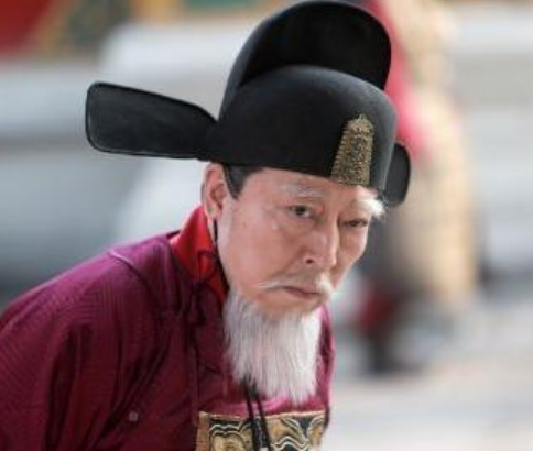明朝奸臣的悲剧：残害忠良者的凄惨下场