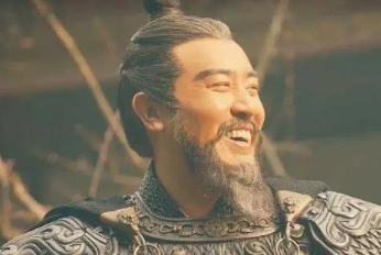 张绣向曹操投降的背后：无奈之举还是明智之选?