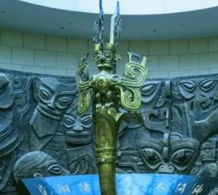 三星堆：颠覆中原文明起源的华夏瑰宝