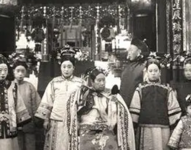 Hypothesis: If Empress Dowager Cixi Restored Power to Emperor Guangxu, Would the Fate of the Qing Dynasty Change?
