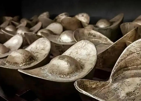 Uncover the true face of ancient silver. What is silver really like?