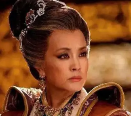 Who was the next emperor after Wu Zetian: Emperor Zhongzong of Tang Dynasty, Li Xian