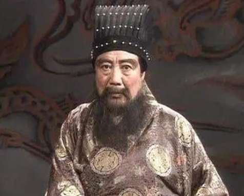 三国中的董卓：趁乱掌权的枭雄