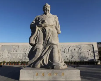 华佗与关羽：同一时代的两位传奇人物