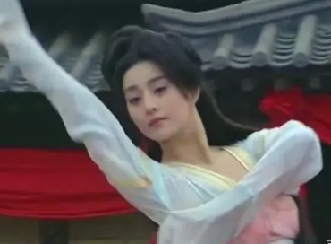 杨玉环与安史之乱：红颜祸水还是政治牺牲品?