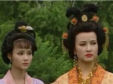 上官婉儿：唐朝女诗人与政治参与者