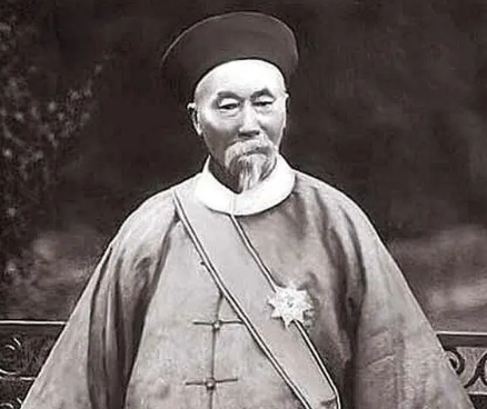 清朝重臣李鸿章的职位与影响力