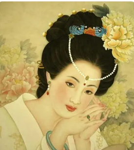 杨贵妃：古代四大美女之一，唐玄宗李隆基的宠爱妃子