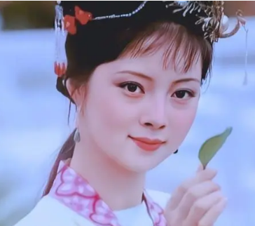 The deeper meaning of Xue Baochai taking the Cold Fragrance Pill: suppressing desires and pursuits