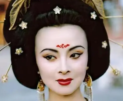 杨玉环与唐朝衰败：历史背后的真相