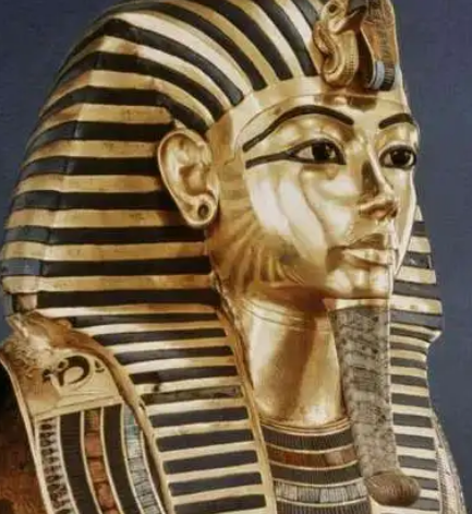 Exploring Ancient Egypt: The Mystery of the Number of Cultural Relics