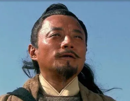 宋江：从梁山好汉到招安结局的转变