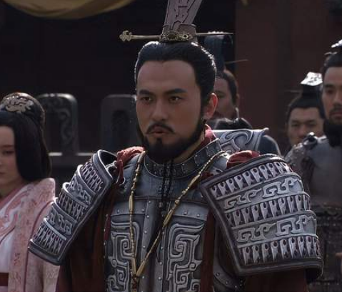 秦朝举鼎死的是哪位君主？秦武王天生神力