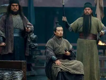 三国智谋之星的陨落：庞统之死