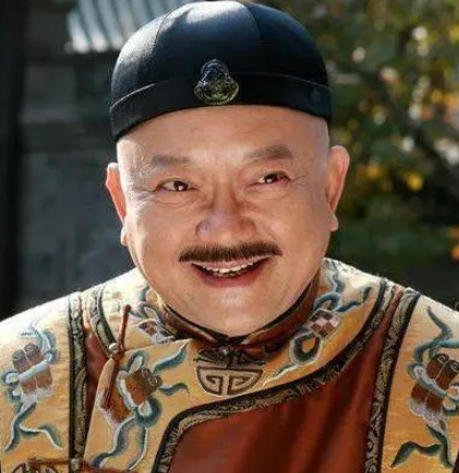 纪晓岚：才华横溢的四库全书总纂官