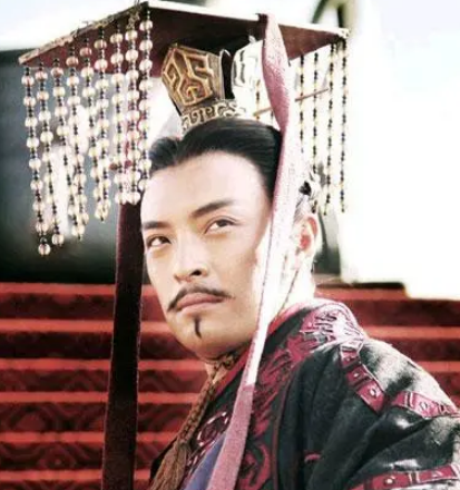 嬴驷与嬴政：祖辈的传承与秦朝的建立