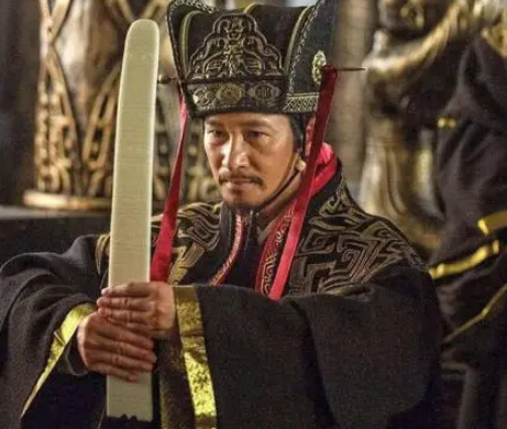荀攸和荀彧：曹操谋士的叔侄与同事关系