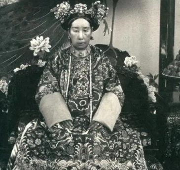 Cixi: a remarkable female ruler with exceptional abilities