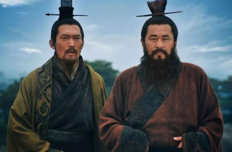 曹操为什么要杀孔融？主要原因有几点存在？