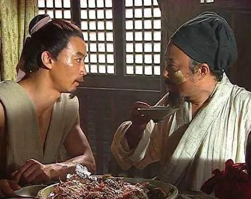 水浒传中的牛肉盛宴：历史背景与文化解读