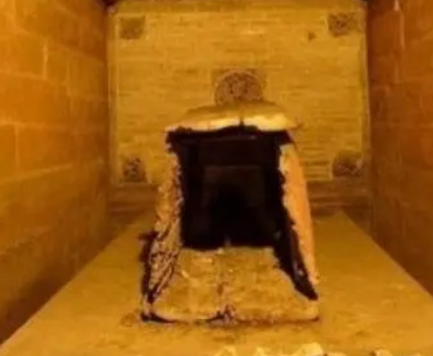 探秘明显陵地宫：神秘而不可侵犯的古代皇陵