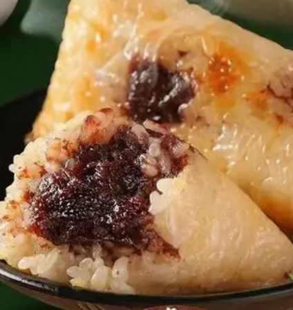 端午节的粽子：纪念屈原的传统美食