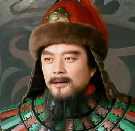 袁绍简介：东汉末年群雄之一，官渡之战以多打少败于曹操
