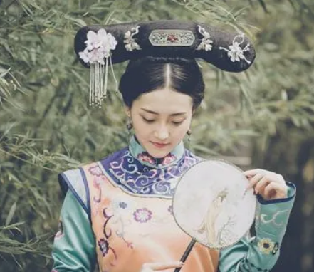 古代宫廷生活中的隐秘议题：宫女的性问题与黑车拉皮条现象