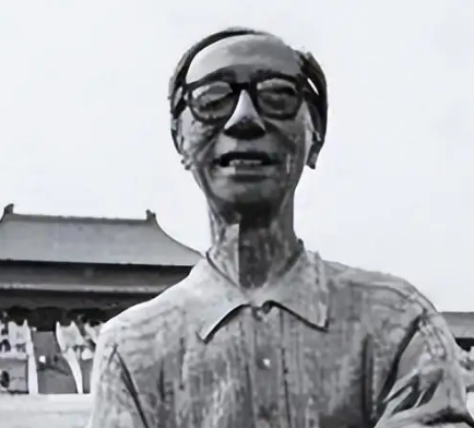 溥仪在皇宫发现一道圣旨解开了雍正秘密