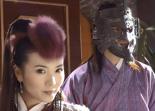 阿紫对游坦之的折磨：情感与复仇的交织