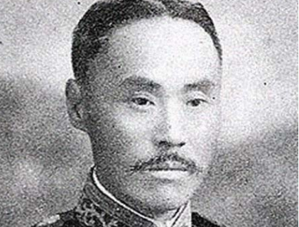 李完用的历史经历：一位多面的历史人物