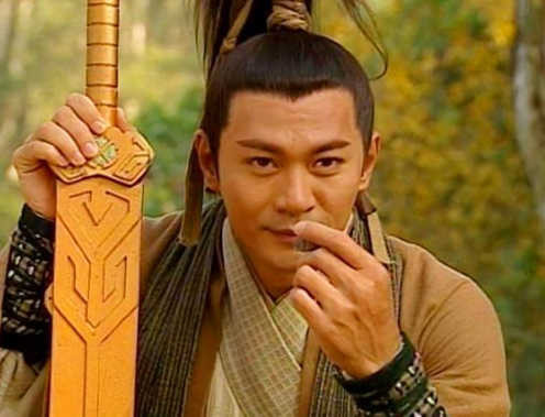 嫪毐：权力与魅惑的交织