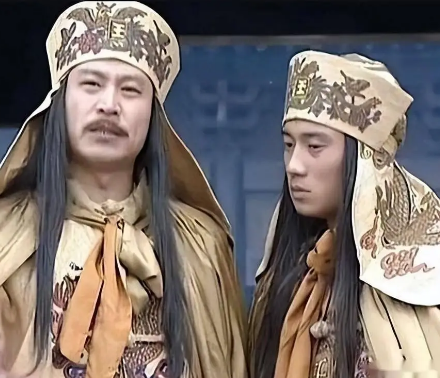 太平天国中的双星：萧朝贵与杨秀清的历史考察