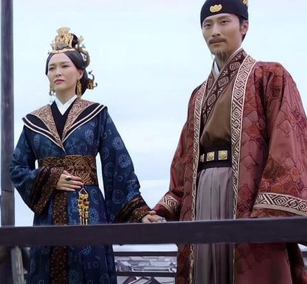 萧燕燕与韩德让的联姻：辽朝政治婚姻的一幕