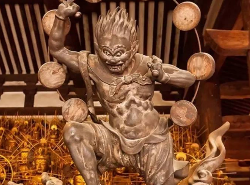 雷神：中国古代神话中的雷电之神
