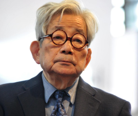大江健三郎：以文字铸就历史的诺贝尔文学奖得主