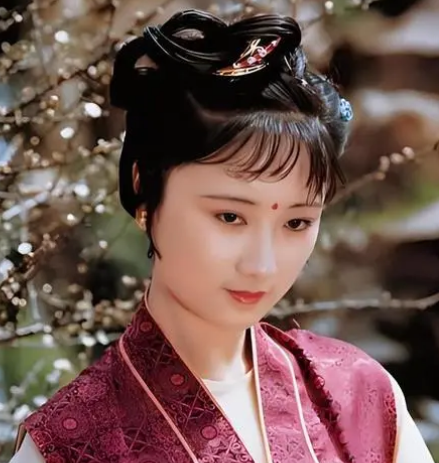 Interpretation of Characters in Dream of the Red Mansions - Exploring the Identity and Fate of Xiangling
