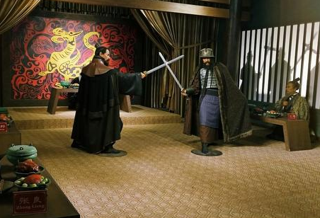 雍齿与鸿门宴：刘邦的逃脱与历史的转折