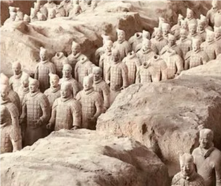 探秘秦始皇陵：三个最诡异的兵马俑