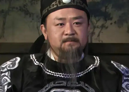 狄仁杰：历史真相与文学虚构的交织