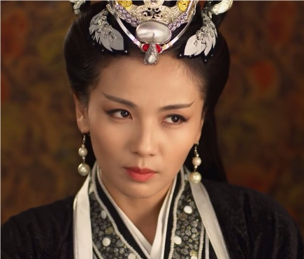 探究古代女性情谊：芈姝对芈月的真心之谜