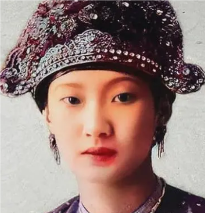 越南芳皇后的子女：历史与现状