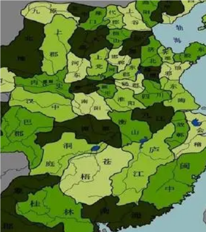 郡国并行制与郡县制：两种地方行政制度的比较分析
