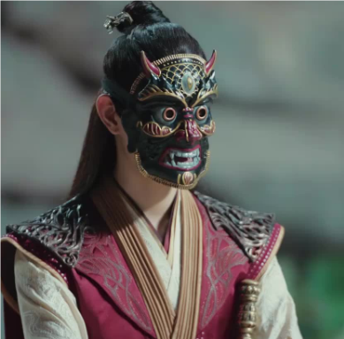 少年白马醉春风面具男身份是什么？