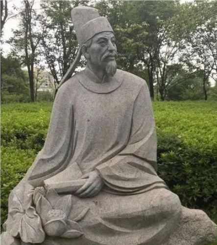 杨万里的荷花诗：夏日荷塘的静谧之美