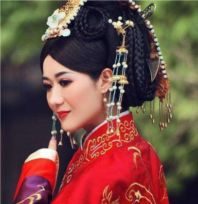 赵婕妤的正确读音及其背后的历史故事